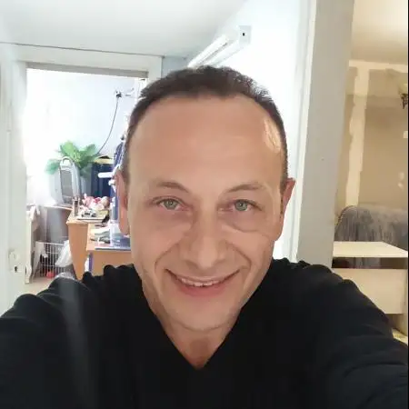 Yuriy, 55 Петах Тиква, Израиль