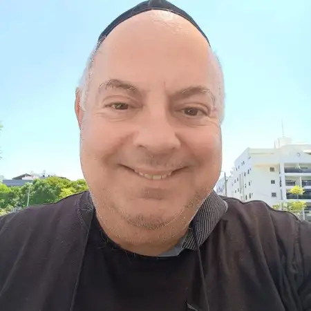 רון, 57 Холон, Израиль