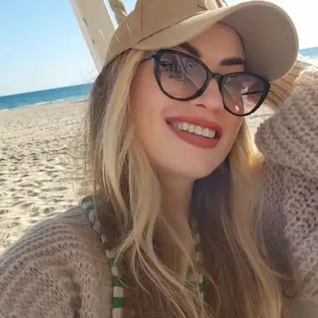 Anna, 47США 