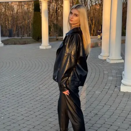 Арина, 19Тула, Россия 