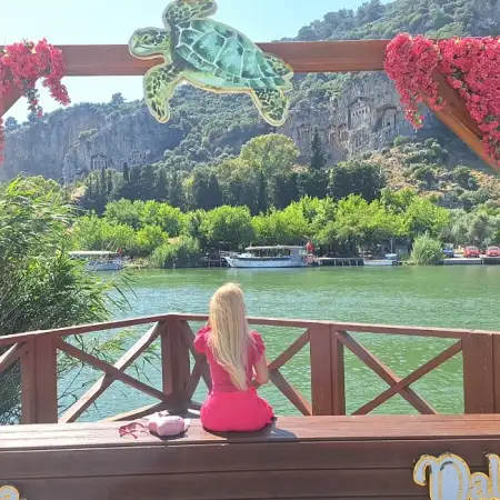 Dora, 32 Стамбул, Турция