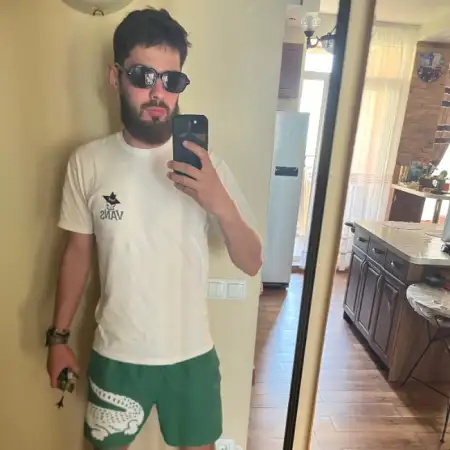 Yurii, 28Киев, Украина