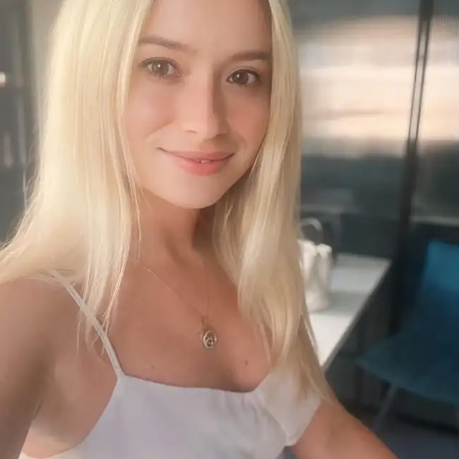Яна