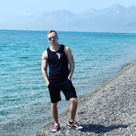 Dmitrii,  30 лет Россия, Кинель,  желает найти на еврейском сайте знакомств Женщину