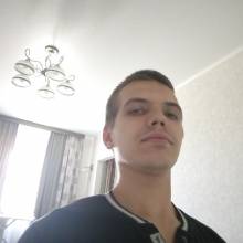 Андрей, 26 лет Россия, Астрахань,  хочет встретить на сайте знакомств  Женщину 