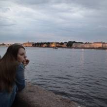 Anastasia, 26 лет Россия, Санкт-Петербург,  хочет встретить на сайте знакомств  Мужчину 